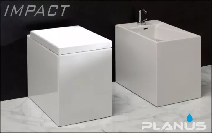 PLANUS Impact Marine Toilet